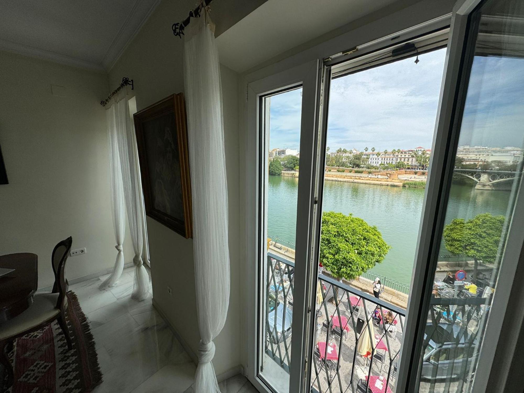 Wonderful Duplex In Calle Betis Apartment Seville Exterior photo